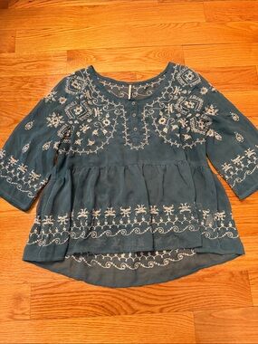 Free People Teal-Blue Embroidered Peasant Blouse cottagecore y2k